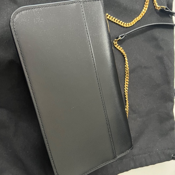 Saint Laurent CASSANDRE PHONE HOLDER IN SMOOTH LEATHER - Picture 4 of 9